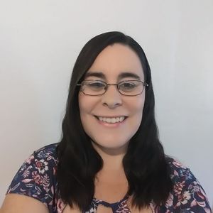 Meet your Posher, Estella